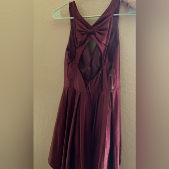 Beautiful dress :) had for a few years and hardly worn ♥️ - Picture 2 of 4